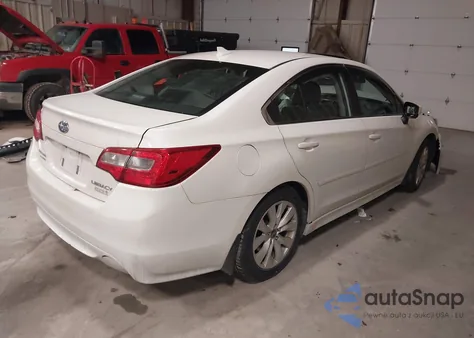 2016 Subaru Legacy 2.5I Premium из США, поврежденный, VIN 4S3BNAD62G3040961